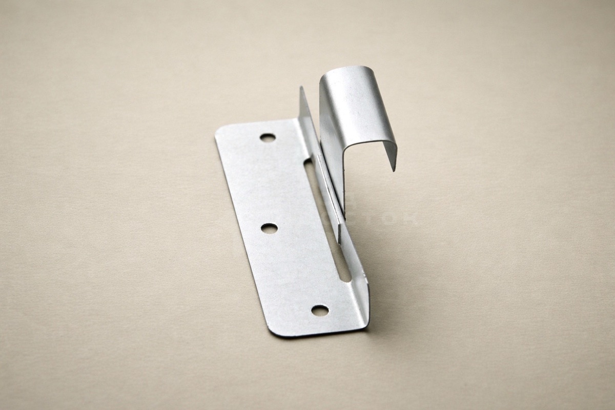 Кляммер оцинкованный подвижный 38 мм